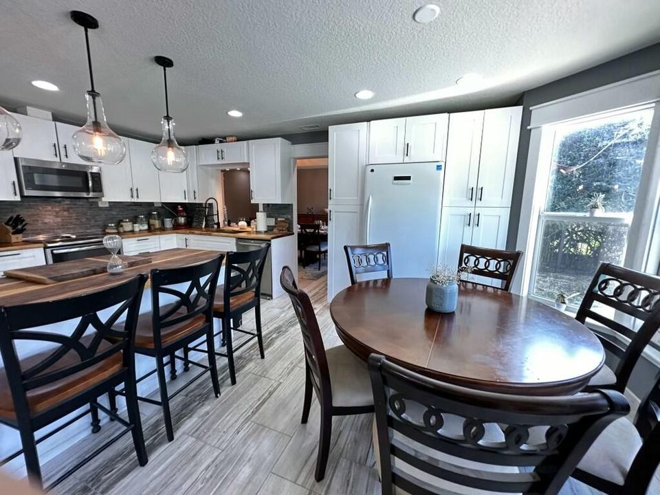 For Rent: $9,500 (4 beds, 2 baths, 2794 Square Feet)