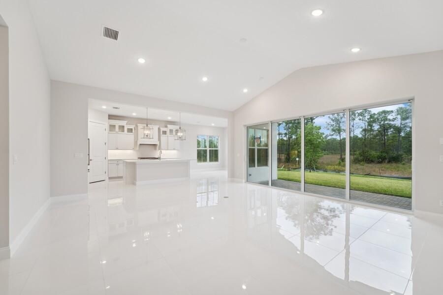 En Venta: $674,995 (3 camas, 3 baños, 2809 Pies cuadrados)