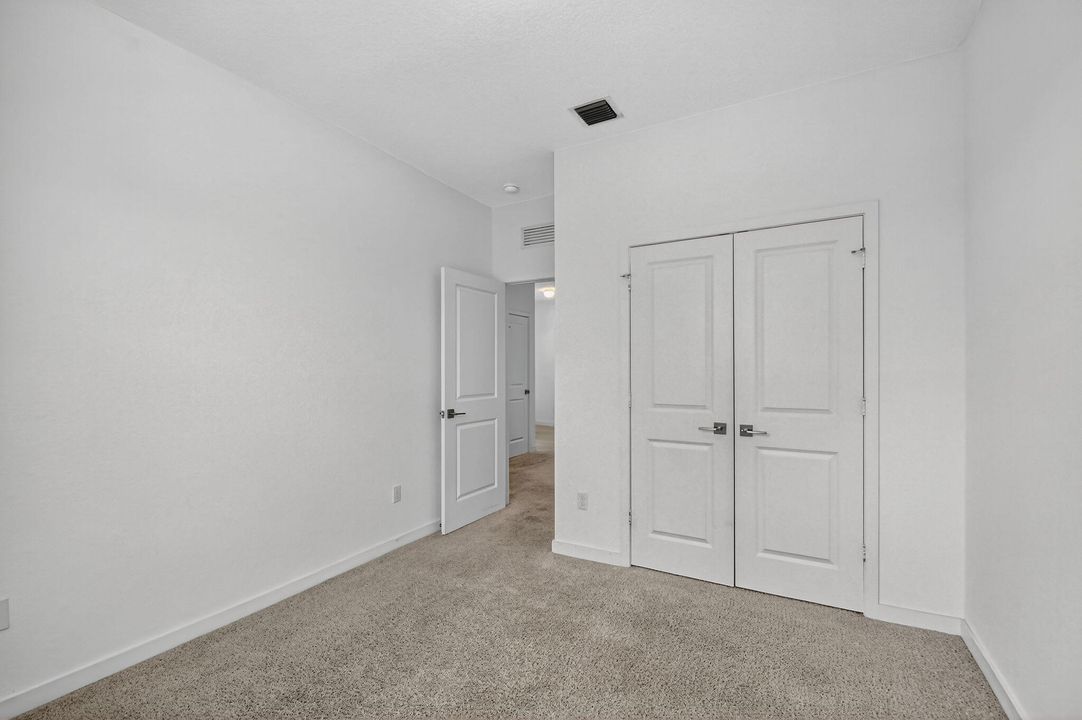 Под контрактом: $513,000 (4 спален, 3 ванн, 1883 Квадратных фут)