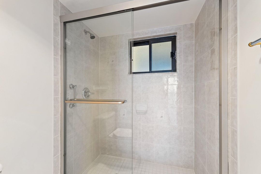 На продажу: $675,000 (2 спален, 2 ванн, 1170 Квадратных фут)