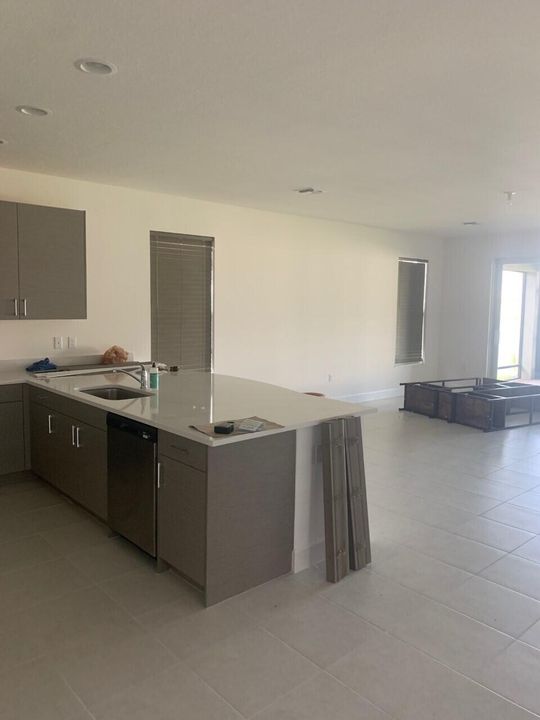 В аренду: $3,500 (3 спален, 2 ванн, 2254 Квадратных фут)