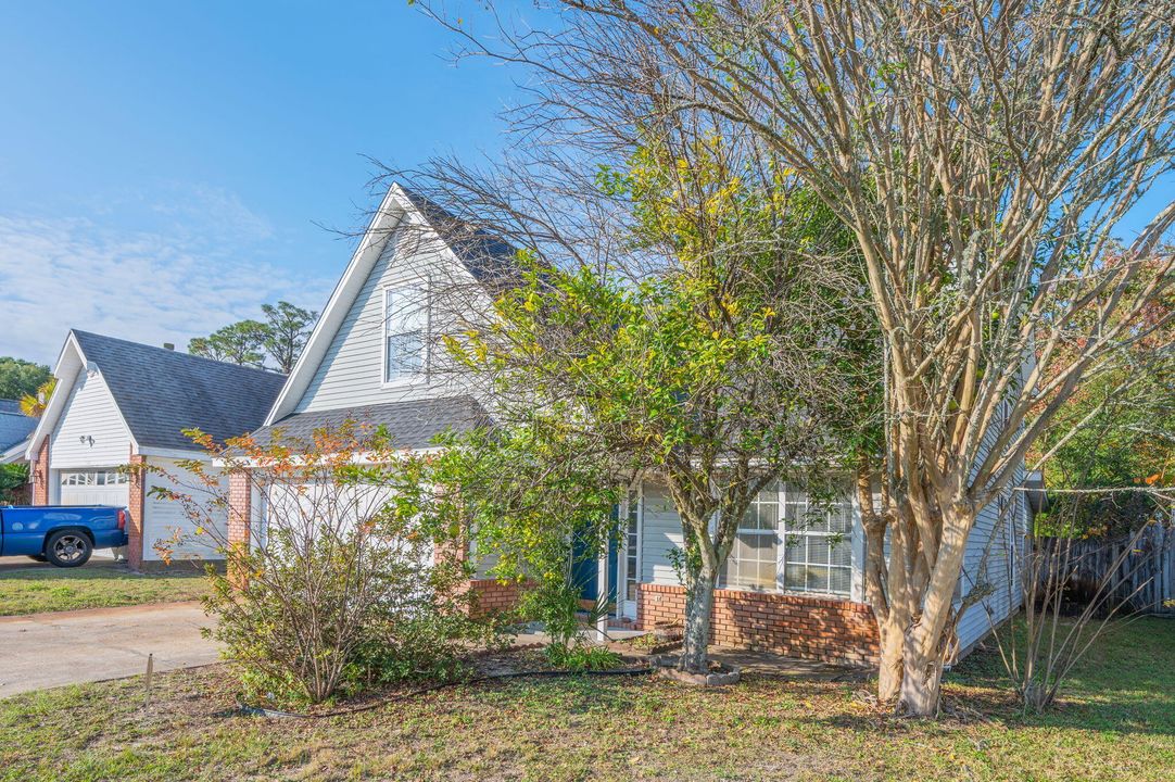 待售: $335,000 (4 贝兹, 3 浴室, 1784 平方英尺)