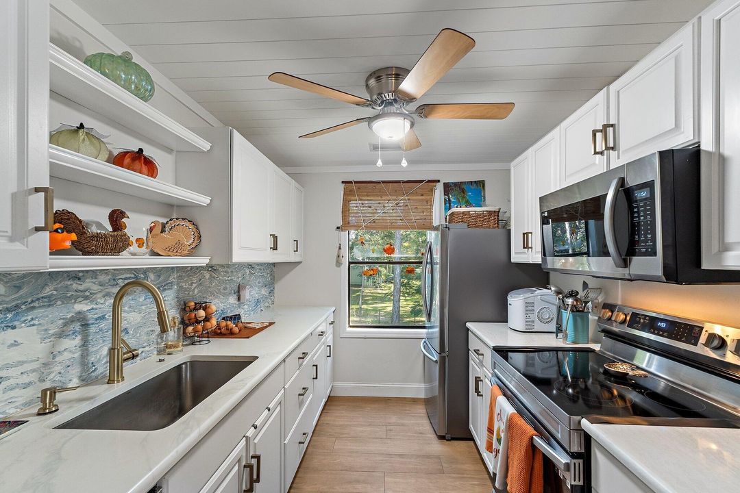 For Sale: $550,000 (3 beds, 2 baths, 1234 Square Feet)