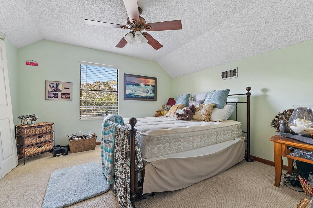 For Sale: $550,000 (3 beds, 2 baths, 1234 Square Feet)