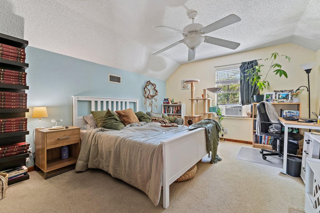 For Sale: $550,000 (3 beds, 2 baths, 1234 Square Feet)