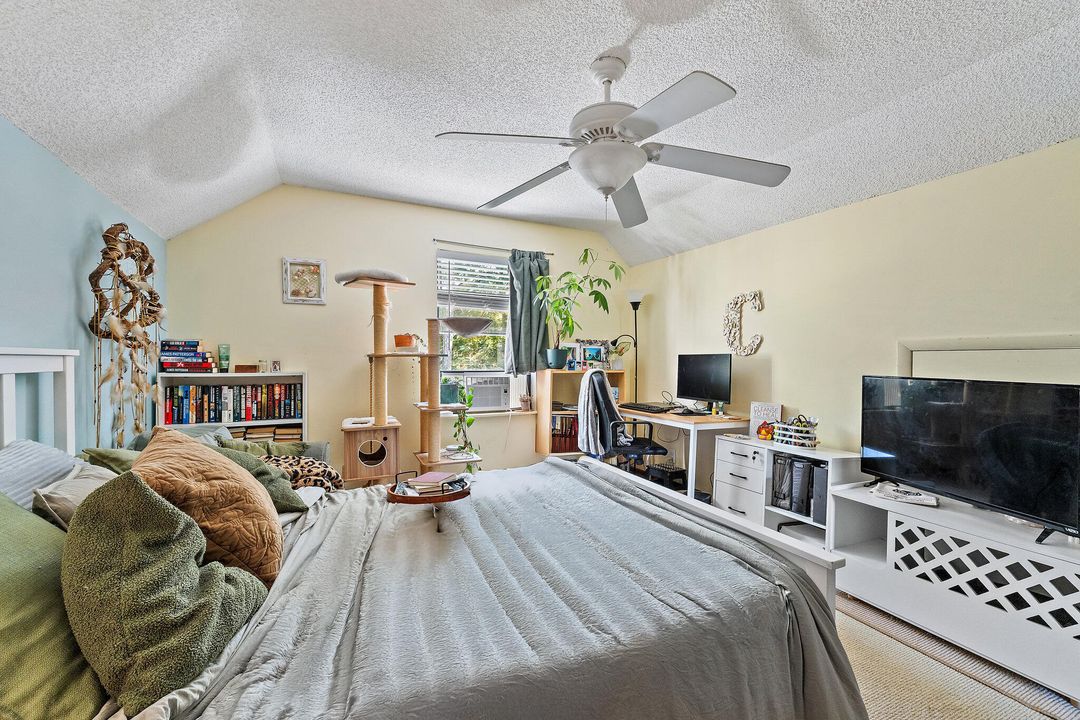 For Sale: $550,000 (3 beds, 2 baths, 1234 Square Feet)