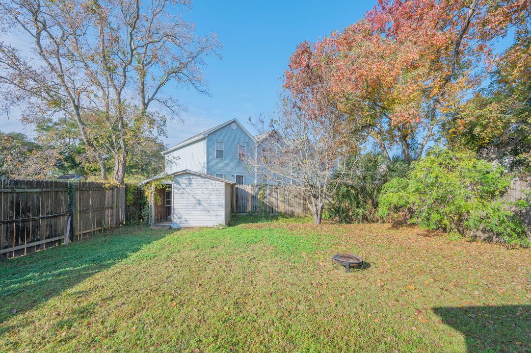 待售: $335,000 (4 贝兹, 3 浴室, 1784 平方英尺)