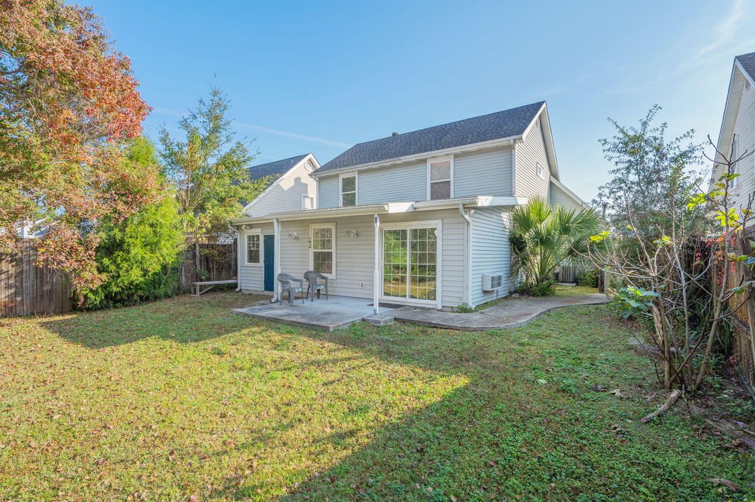 待售: $335,000 (4 贝兹, 3 浴室, 1784 平方英尺)