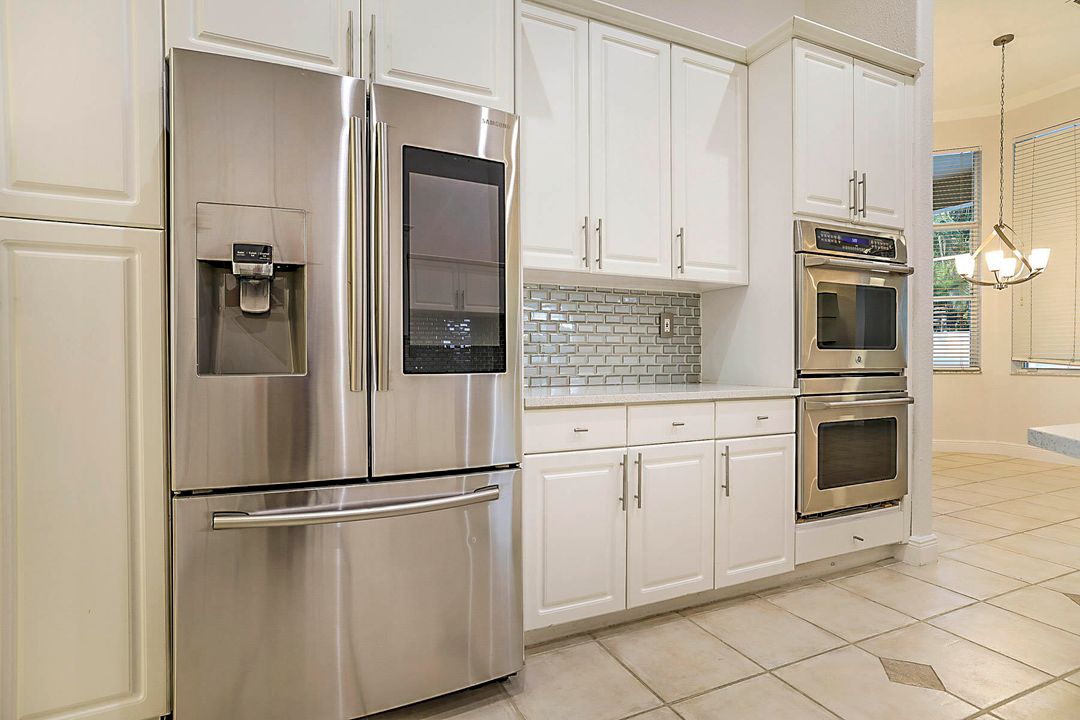 待售: $824,900 (5 贝兹, 3 浴室, 3080 平方英尺)