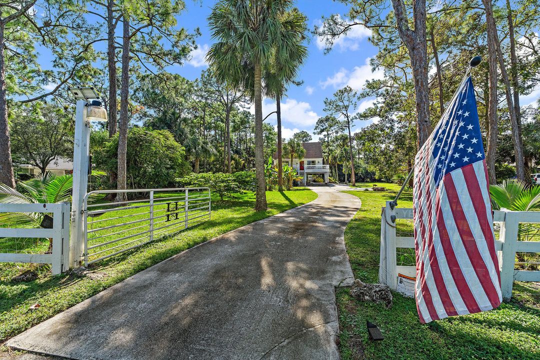 For Sale: $550,000 (3 beds, 2 baths, 1234 Square Feet)