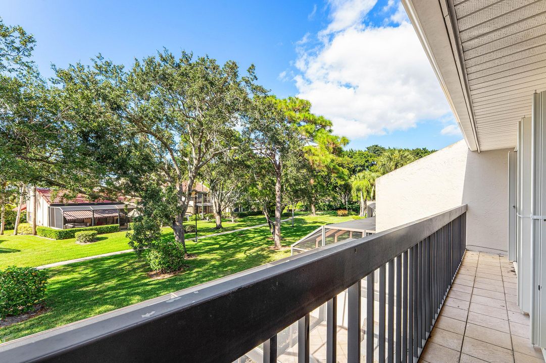 For Sale: $620,000 (2 beds, 2 baths, 1562 Square Feet)