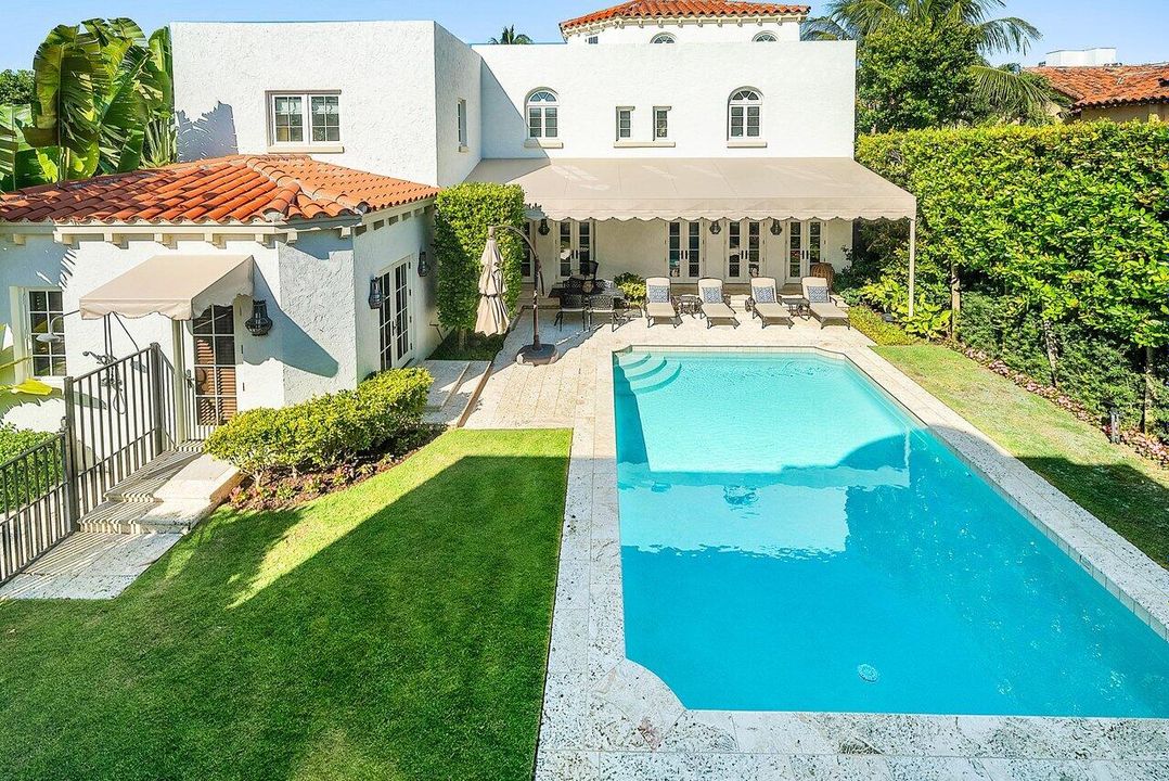 For Sale: $22,995,000 (6 beds, 6 baths, 5200 Square Feet)