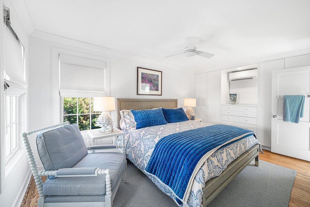 For Sale: $22,995,000 (6 beds, 6 baths, 5200 Square Feet)