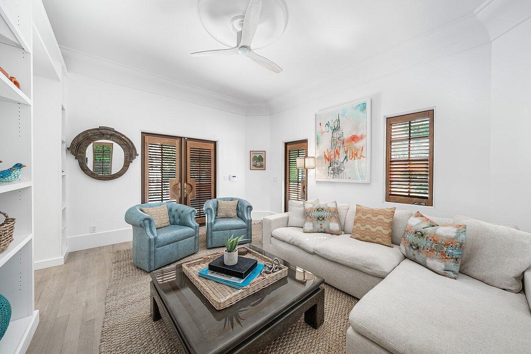 For Sale: $22,995,000 (6 beds, 6 baths, 5200 Square Feet)