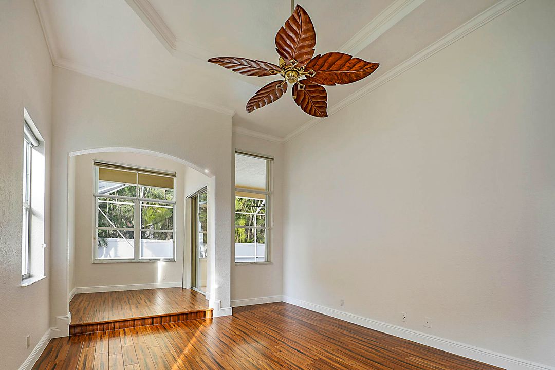 待售: $824,900 (5 贝兹, 3 浴室, 3080 平方英尺)