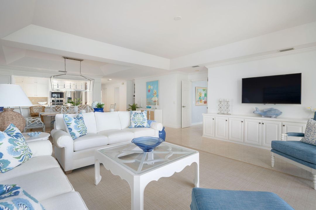 En Venta: $1,275,000 (3 camas, 2 baños, 2259 Pies cuadrados)