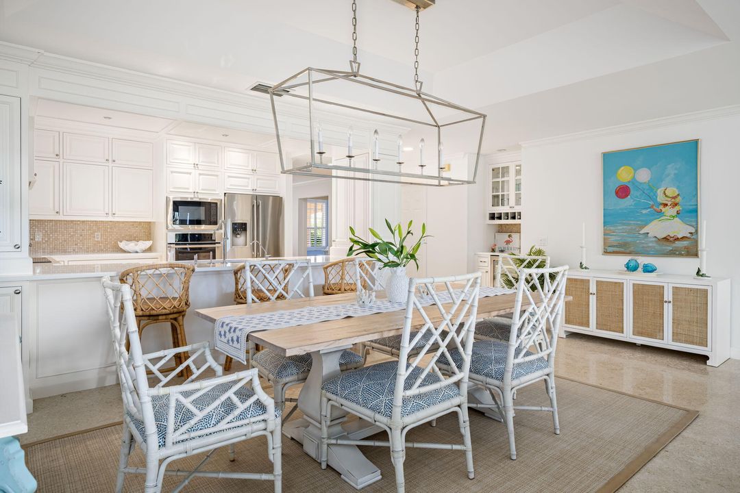 En Venta: $1,275,000 (3 camas, 2 baños, 2259 Pies cuadrados)