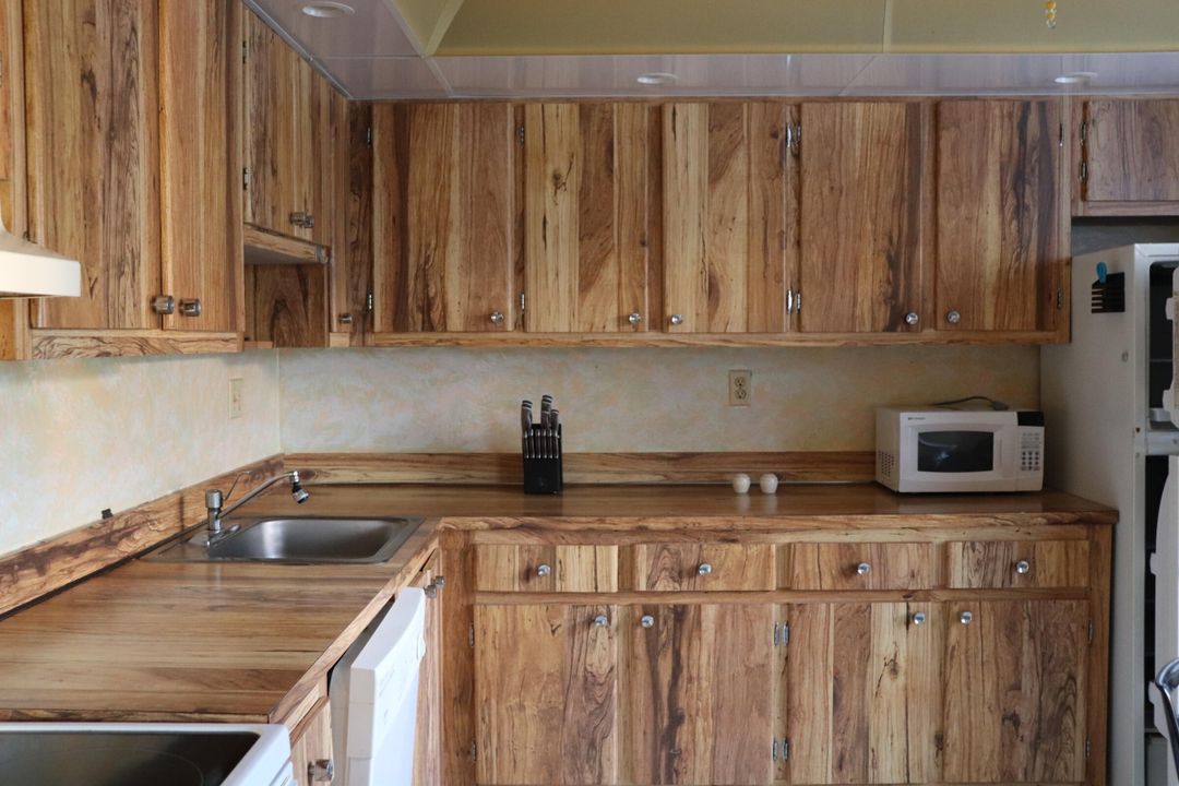 合同活跃: $1,400 (1 贝兹, 1 浴室, 792 平方英尺)