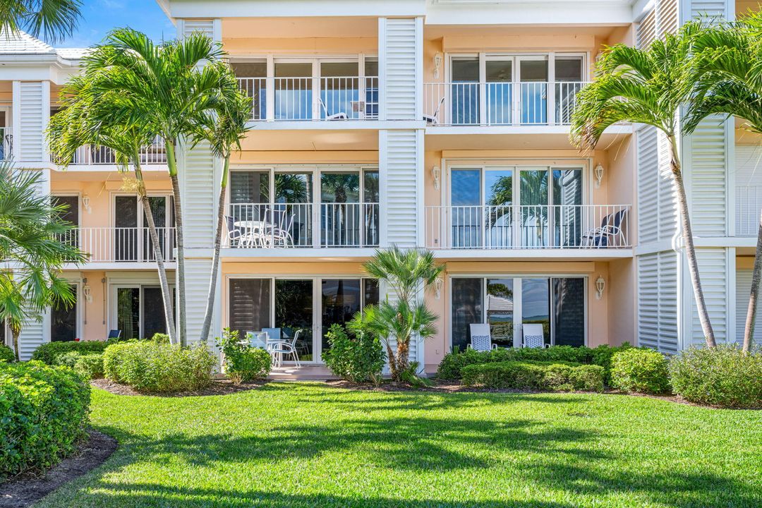 En Venta: $1,275,000 (3 camas, 2 baños, 2259 Pies cuadrados)