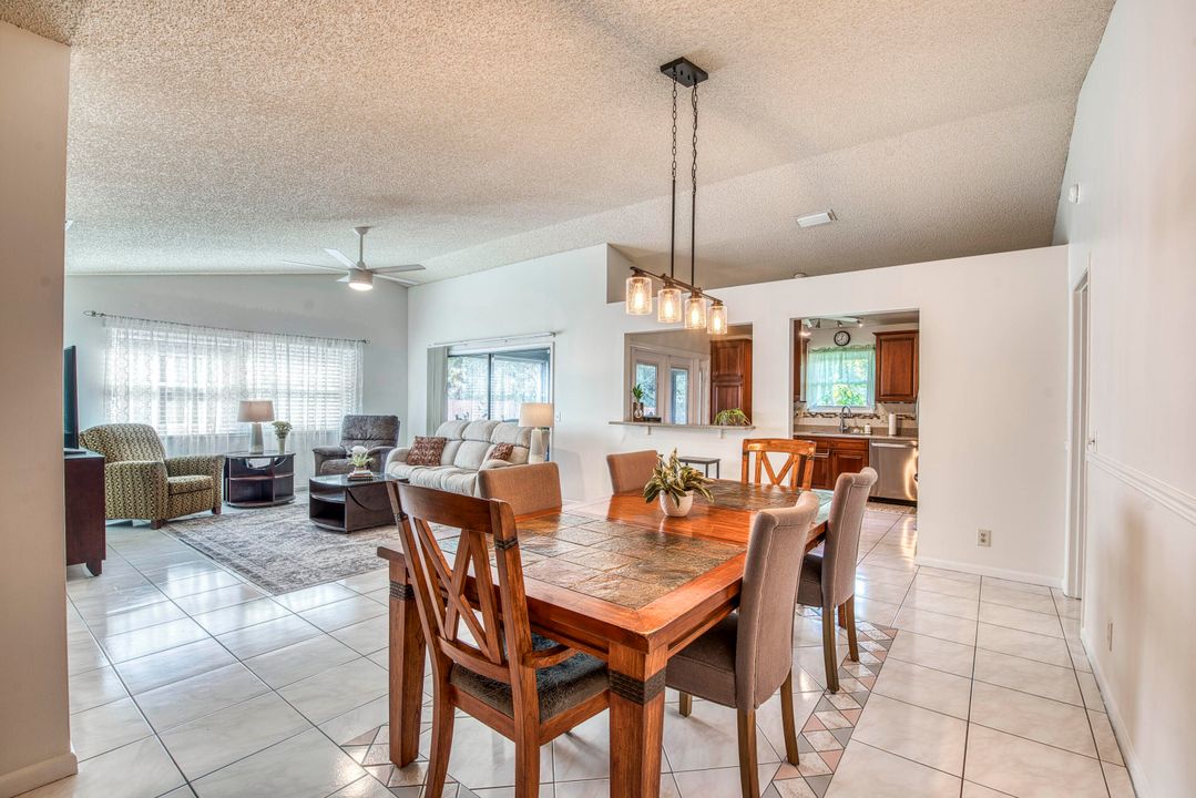 For Sale: $475,000 (3 beds, 2 baths, 1518 Square Feet)