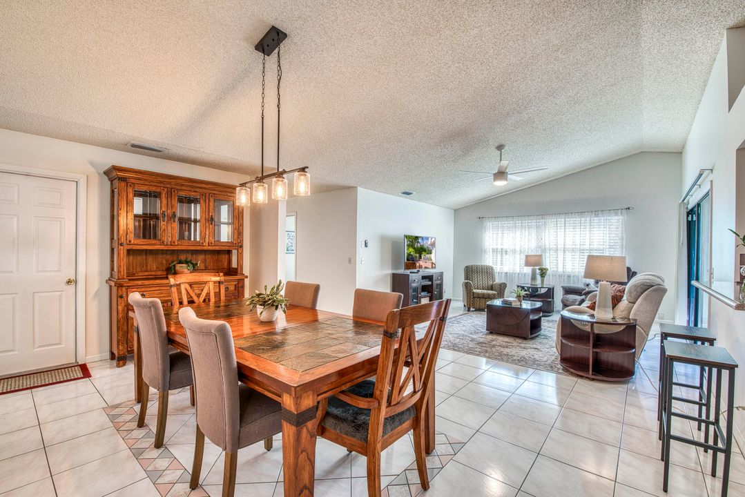 For Sale: $475,000 (3 beds, 2 baths, 1518 Square Feet)