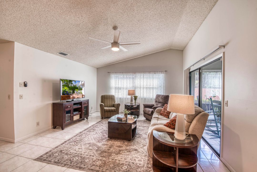 For Sale: $475,000 (3 beds, 2 baths, 1518 Square Feet)