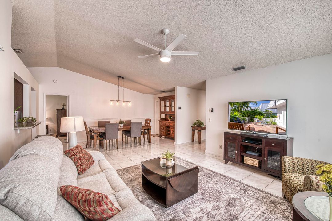 For Sale: $475,000 (3 beds, 2 baths, 1518 Square Feet)