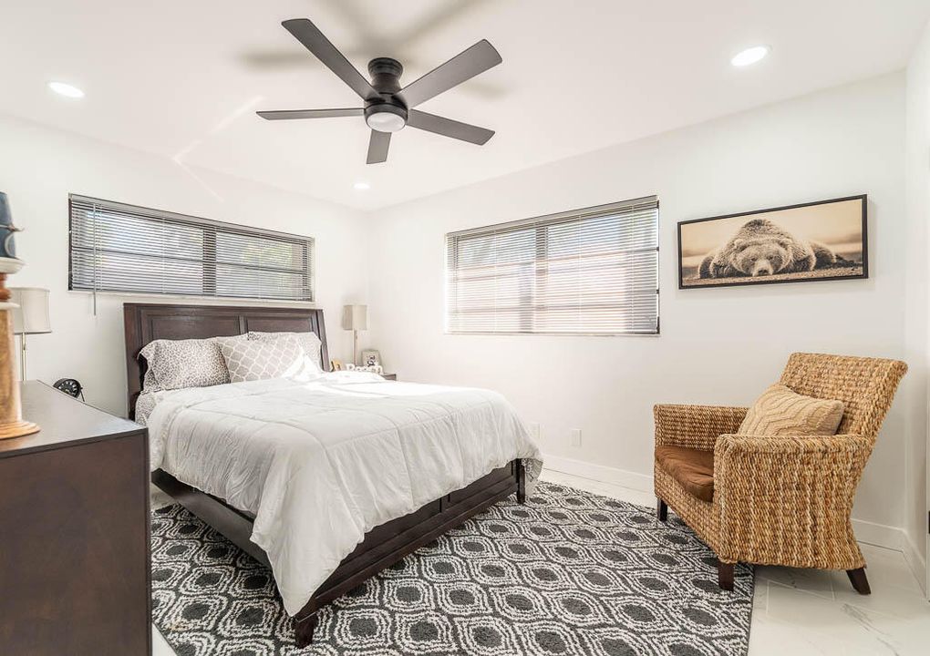 出租: $3,000 (2 贝兹, 2 浴室, 1400 平方英尺)