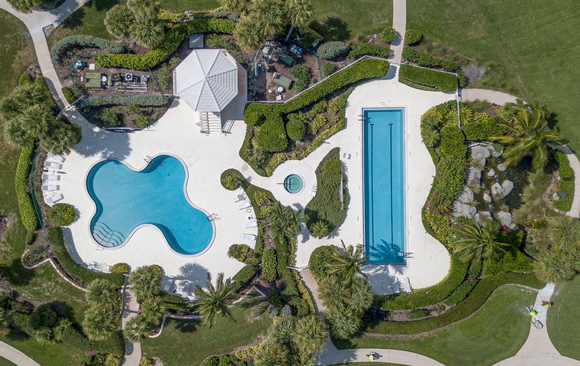 En Venta: $1,275,000 (3 camas, 2 baños, 2259 Pies cuadrados)