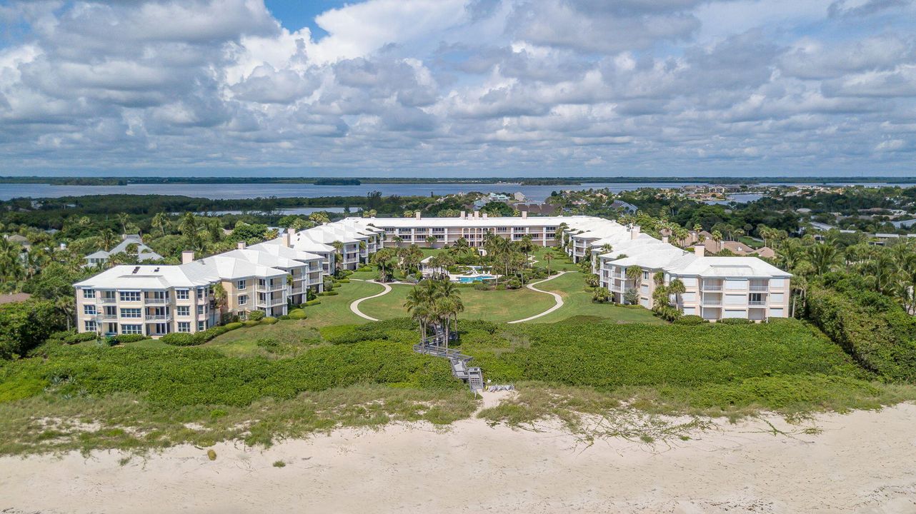 En Venta: $1,275,000 (3 camas, 2 baños, 2259 Pies cuadrados)