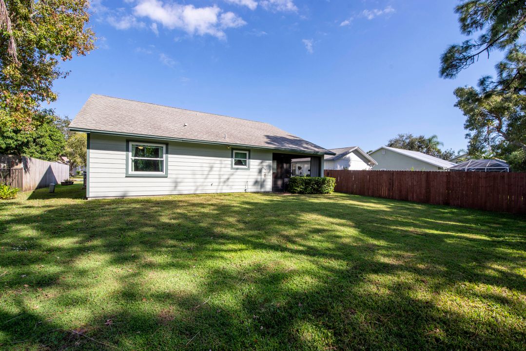 For Sale: $475,000 (3 beds, 2 baths, 1518 Square Feet)