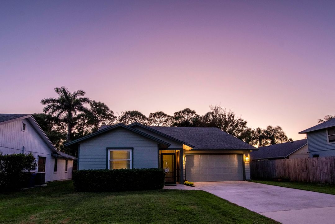 For Sale: $475,000 (3 beds, 2 baths, 1518 Square Feet)