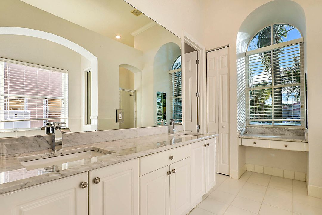 待售: $824,900 (5 贝兹, 3 浴室, 3080 平方英尺)