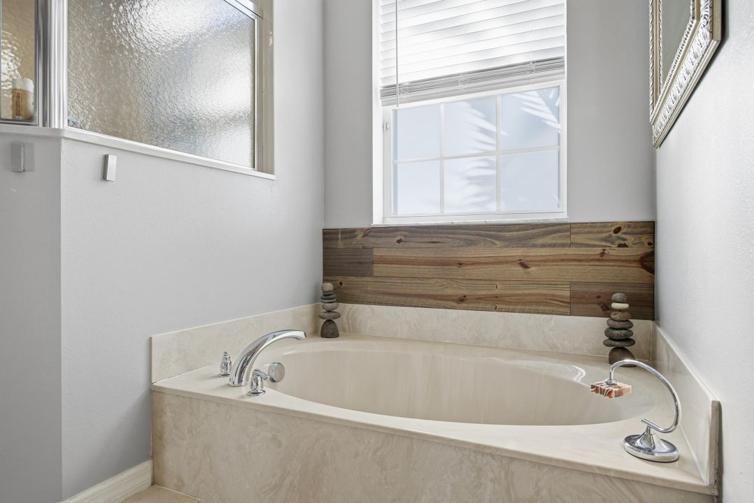 For Sale: $579,900 (3 beds, 2 baths, 2053 Square Feet)