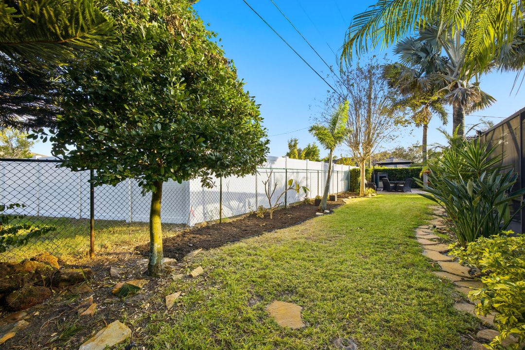 For Sale: $579,900 (3 beds, 2 baths, 2053 Square Feet)