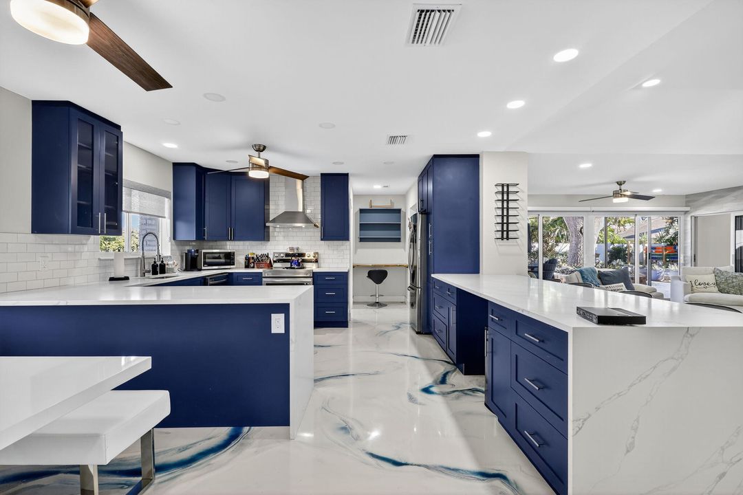 For Sale: $1,295,000 (3 beds, 2 baths, 2172 Square Feet)