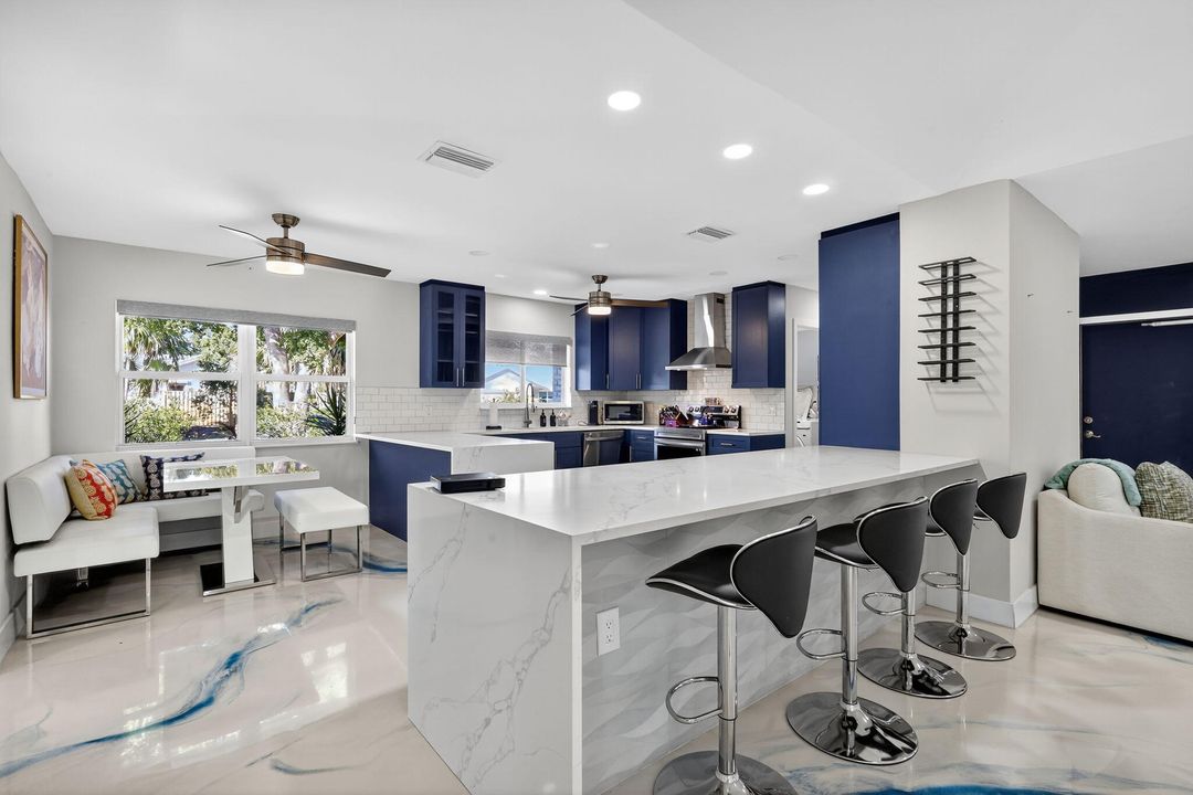 For Sale: $1,295,000 (3 beds, 2 baths, 2172 Square Feet)