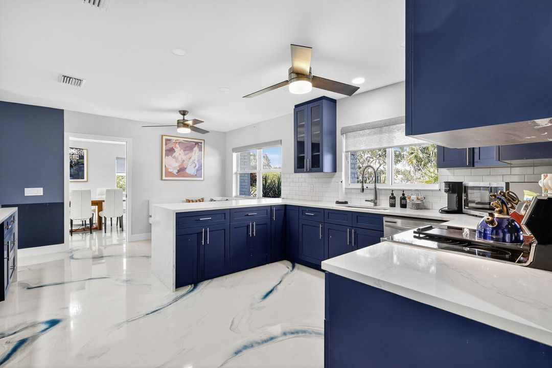 For Sale: $1,295,000 (3 beds, 2 baths, 2172 Square Feet)