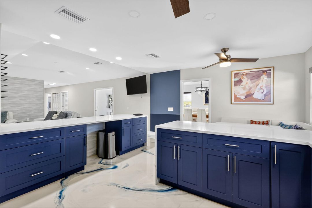 For Sale: $1,295,000 (3 beds, 2 baths, 2172 Square Feet)