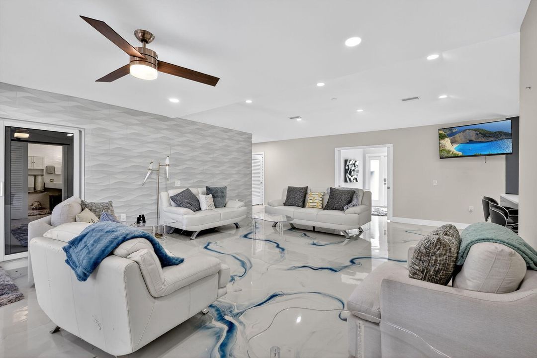 For Sale: $1,295,000 (3 beds, 2 baths, 2172 Square Feet)