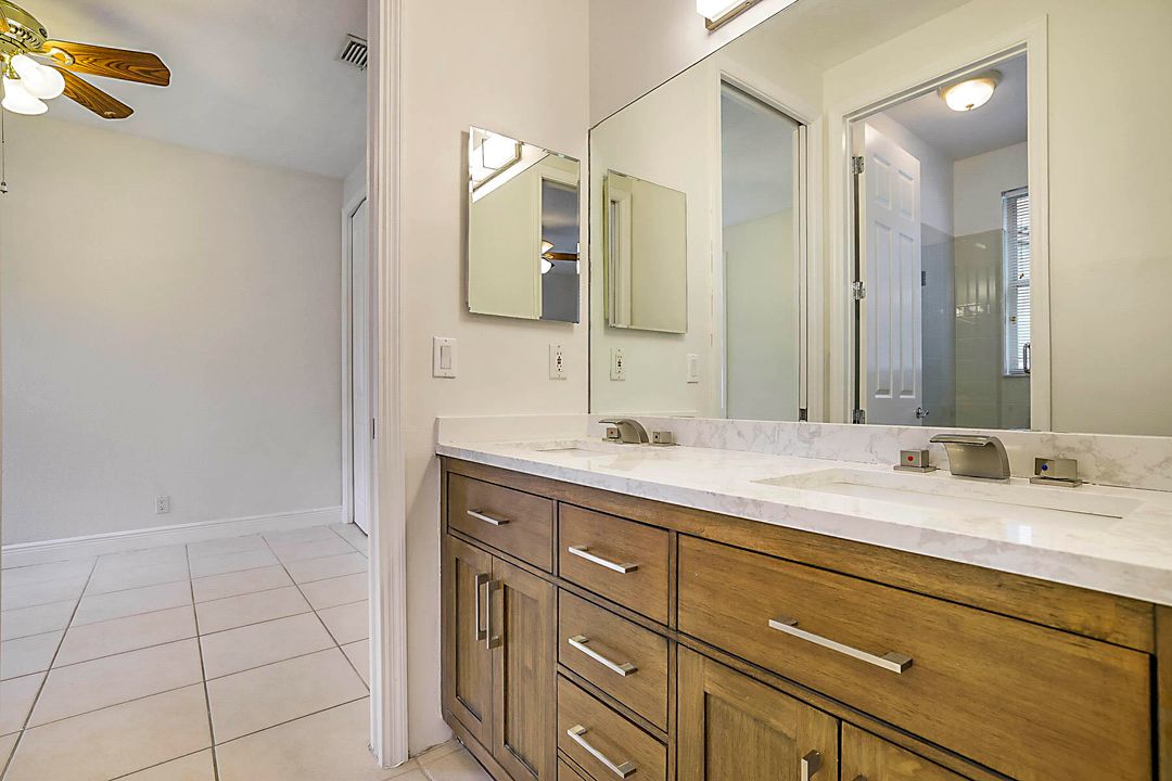 待售: $824,900 (5 贝兹, 3 浴室, 3080 平方英尺)