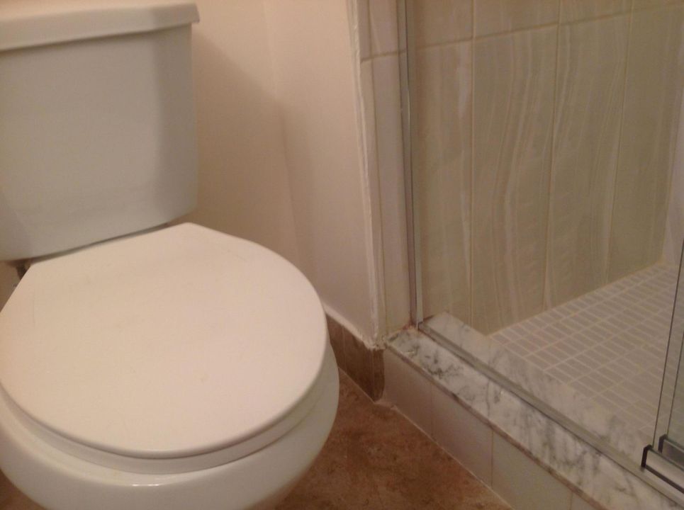 For Rent: $6,500 (2 beds, 2 baths, 1050 Square Feet)