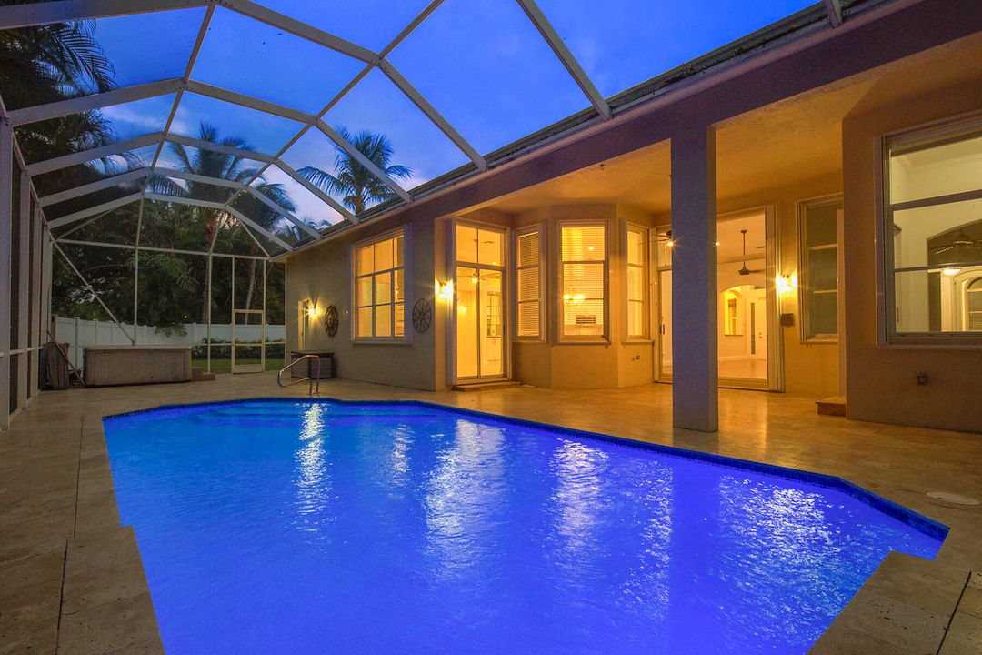 待售: $824,900 (5 贝兹, 3 浴室, 3080 平方英尺)