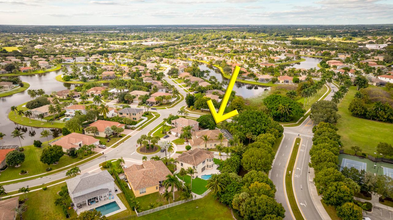 待售: $824,900 (5 贝兹, 3 浴室, 3080 平方英尺)