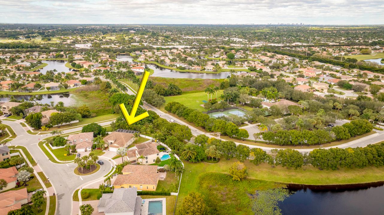 待售: $824,900 (5 贝兹, 3 浴室, 3080 平方英尺)