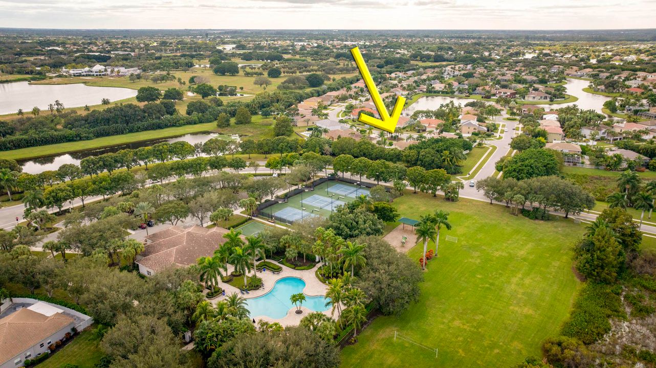 待售: $824,900 (5 贝兹, 3 浴室, 3080 平方英尺)