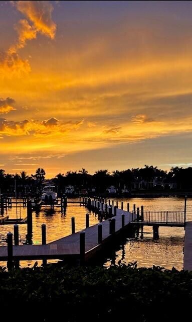 Activo con contrato: $10,000 (3 camas, 2 baños, 1509 Pies cuadrados)