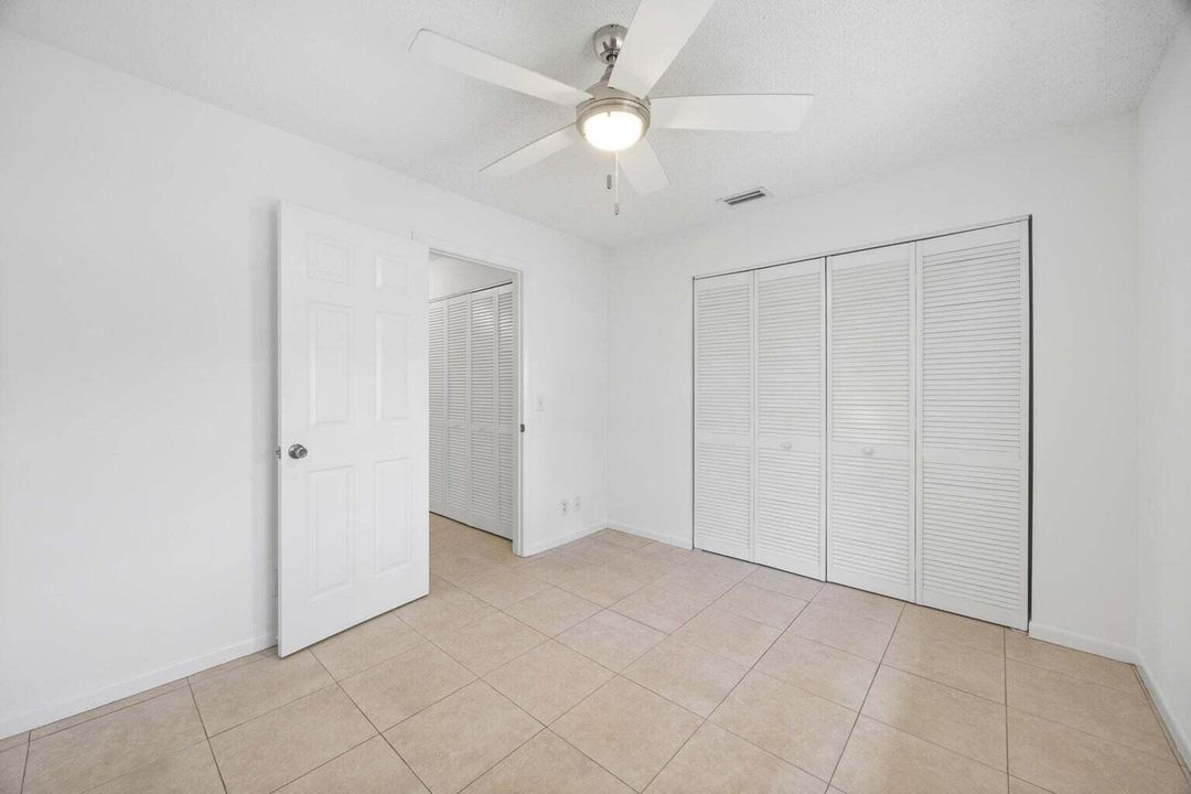 For Rent: $2,400 (2 beds, 1 baths, 1056 Square Feet)