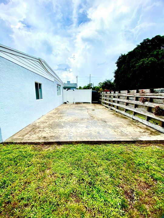 En Renta: $3,250 (4 camas, 2 baños, 1344 Pies cuadrados)