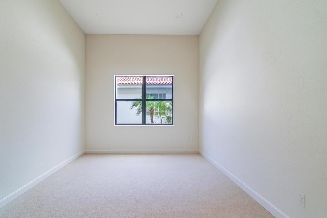 For Sale: $510,000 (3 beds, 2 baths, 2274 Square Feet)